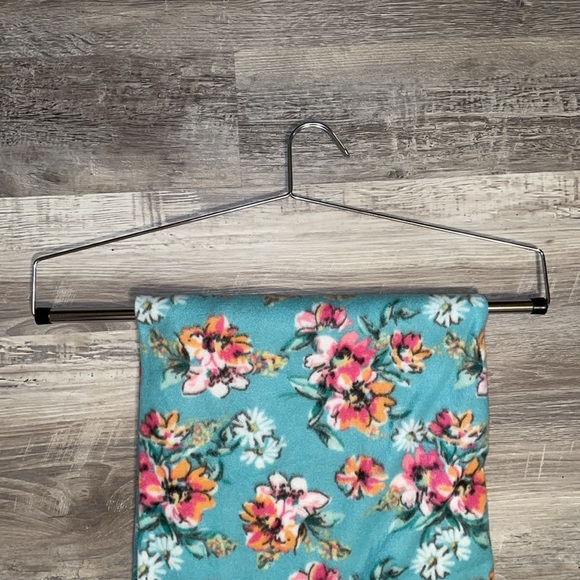 5 pc Retail Heavy Duty Chrome Bedspread Drapery Display Organizer Hangers 22” - Picture 2 of 7